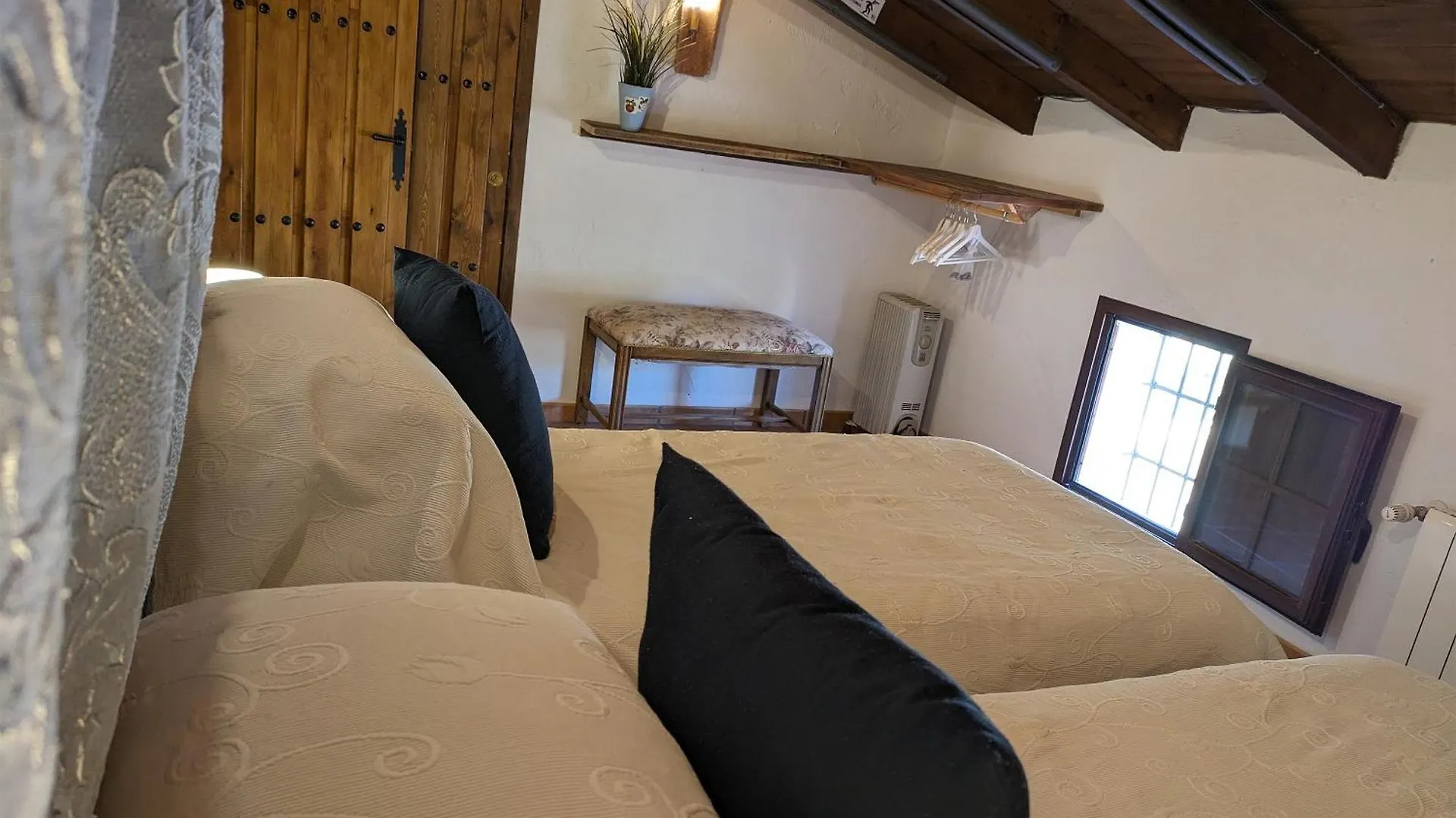Casa KiSi Rural Boutique B&B Colmenar 2*,