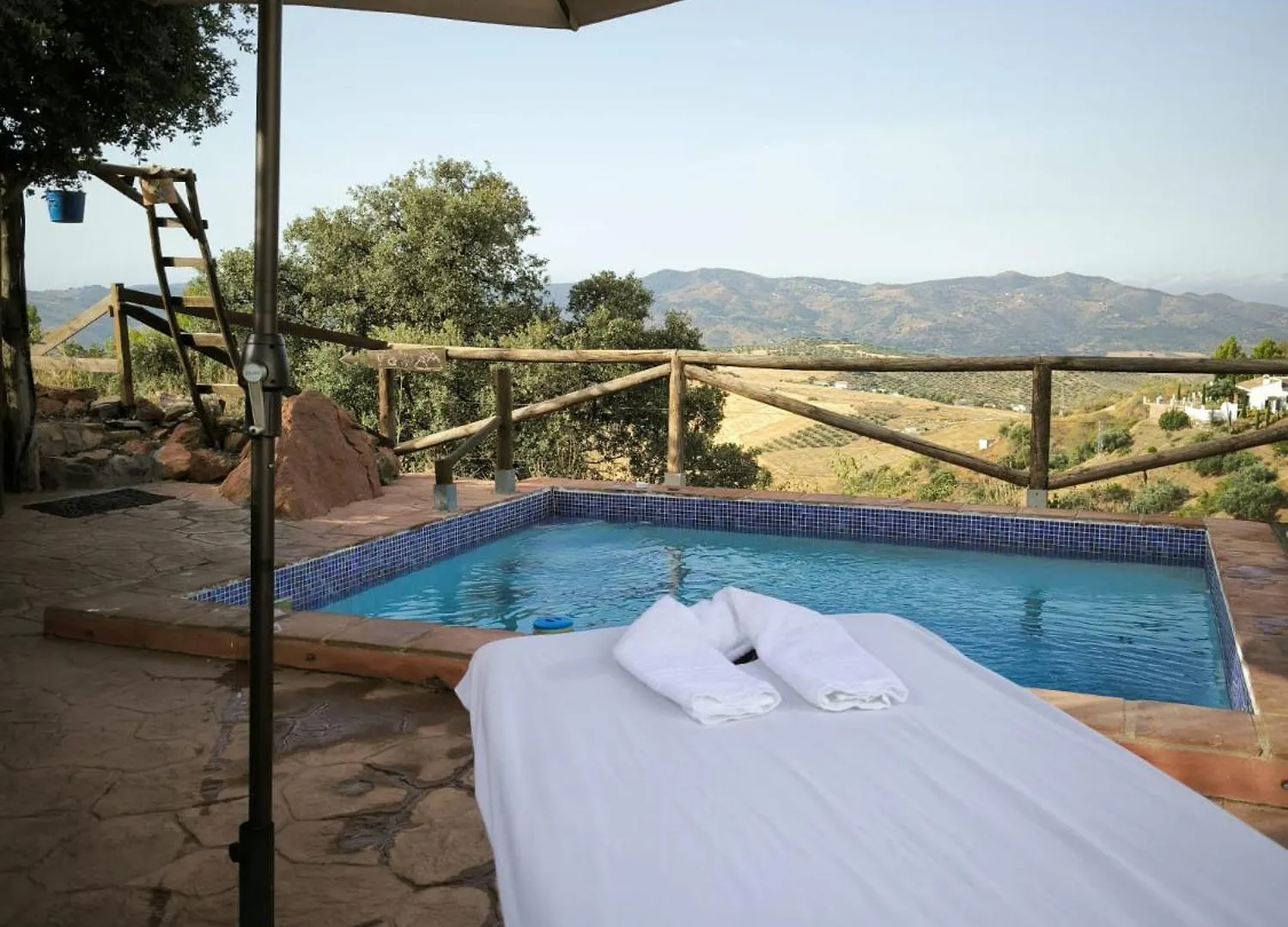 Casa Kisi Cottage, Rural Boutique Bed & Breakfast Colmenar